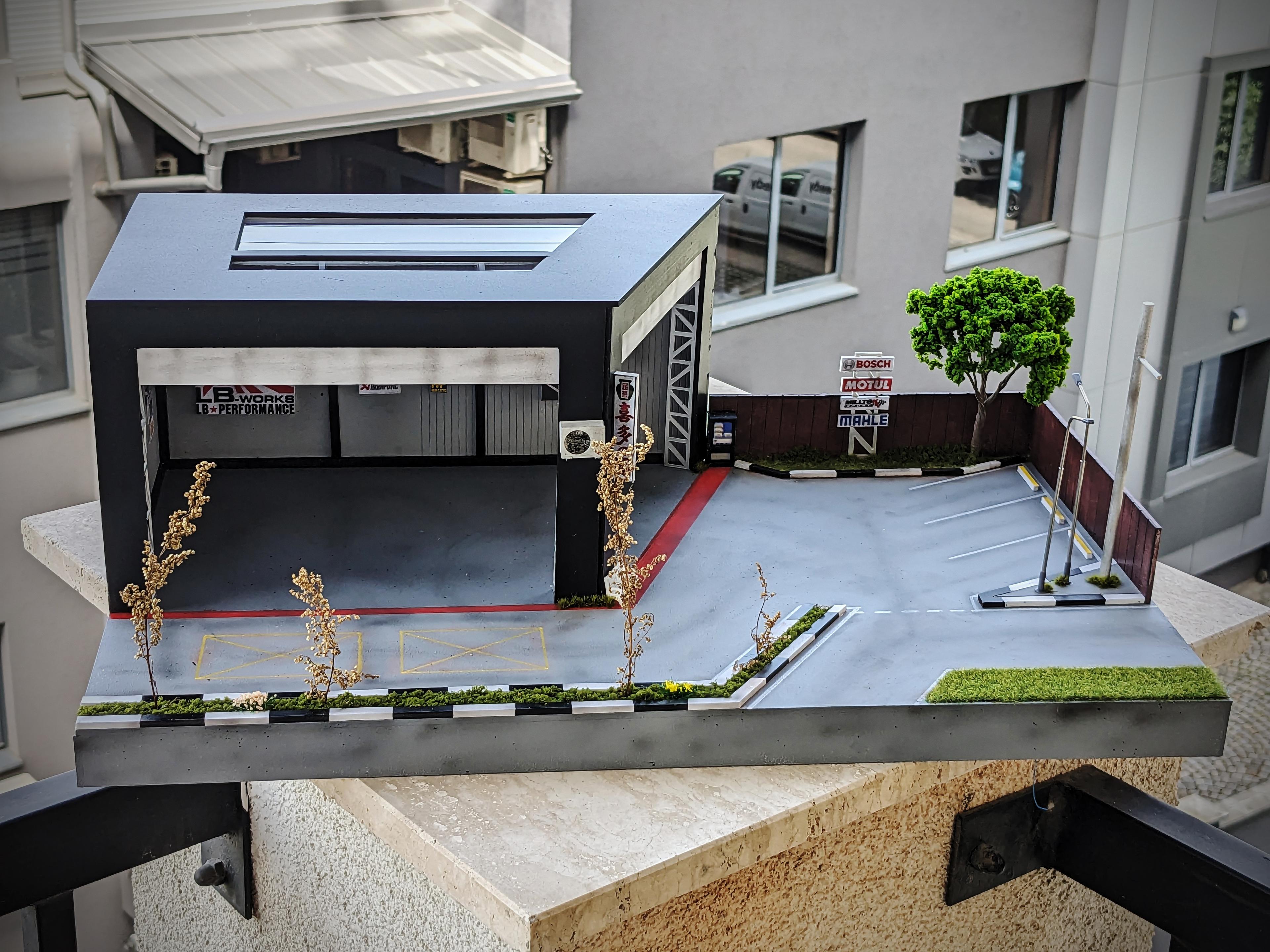 "Auto Works Garage" Diorama